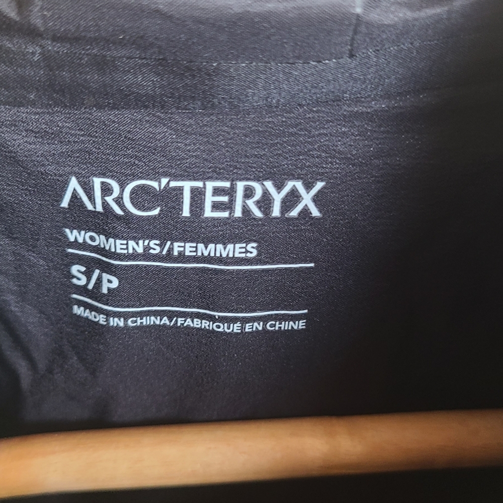 Arcteryx Black Gortex Jacket Lightweight